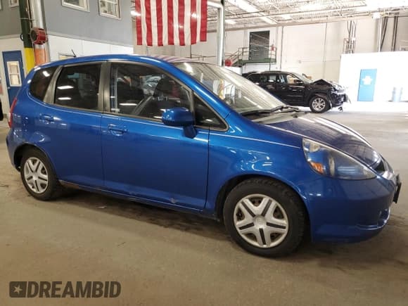 ✅ 2008 Honda Fit • VIN: JHMGD37418S011567 • Lot: 53704705. Wystawiony na Copart z przebiegiem 208 457 mil. Bezpłatny archiwum sprzedaży aukcyjnych z USA i szczegółowy raport historii pojazdu na DreamBid. Zdjęcie 4.