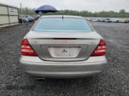 ✅ 2005 Mercedes-Benz C 230 Kompressor • VIN: WDBRF40J05F572730 • Lot: 56742355. Listed on Copart with 130,211 mi. Free auction sales archive from the USA and detailed vehicle history report at DreamBid. Image 6.