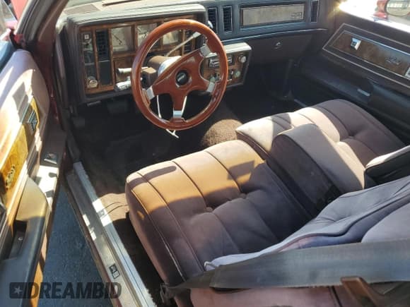 ✅ 1983 Buick Regal Limited • VIN: 1G4AM47A1DH963801 • Lot: 42805055. Listed on Copart with 163,296 mi. Free auction sales archive from the USA and detailed vehicle history report at DreamBid. Image 8.