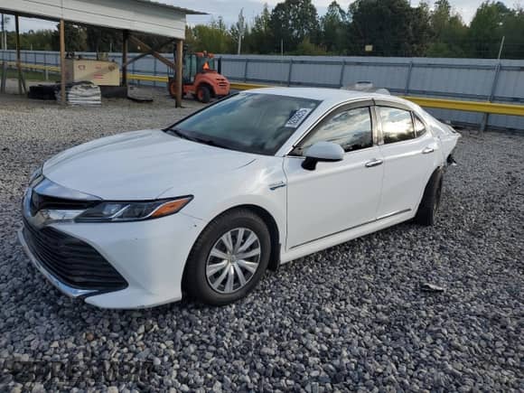 2020 Toyota Camry Hybrid LE с VIN 4T1C31AK0LU535137, выставлен на аукционе Copart как лот 82632815 с пробегом 52 151 миль миль и Списание • Salvage title. История ставок и продаж доступна на DreamBid. Изображение 1.