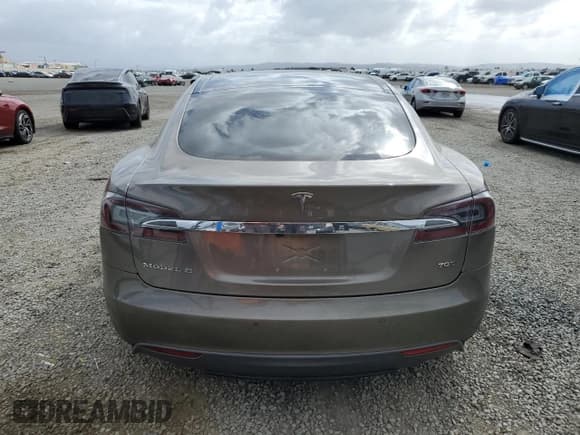 ✅ 2015 Tesla Model S 85D • VIN: 5YJSA1S27FF083639 • Lot: 86460505. Listed on Copart with 110,334 mi. Free auction sales archive from the USA and detailed vehicle history report at DreamBid. Image 6.