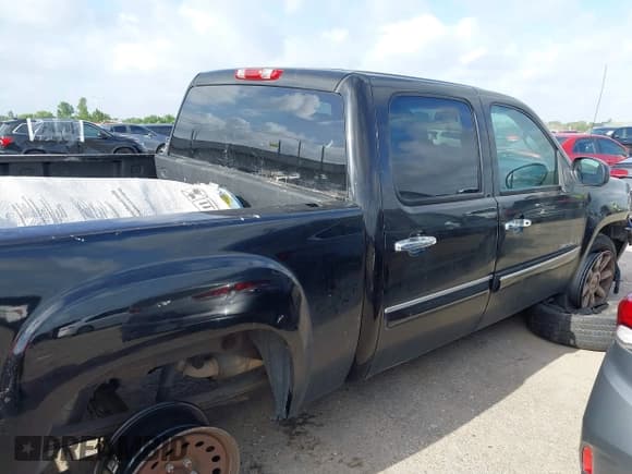 ✅ 2008 GMC Sierra Denali • VIN: 2GTEK638X81334086 • Lot: 42531560. Listed on IAAI with 248,592 mi. Free auction sales archive from the USA and detailed vehicle history report at DreamBid. Image 13.