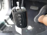 ✅ 2013 Hyundai Genesis Coupe 2.0T • VIN: KMHHT6KD0DU093139 • Lot: 42860639. Wystawiony na IAAI z przebiegiem 137 338 mil. Bezpłatny archiwum sprzedaży aukcyjnych z USA i szczegółowy raport historii pojazdu na DreamBid. Zdjęcie 11.