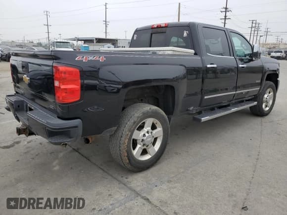 ✅ 2016 Chevrolet Silverado 2500HD LTZ • VIN: 1GC1KWE83GF199150 • Lot: 60152305. Wystawiony na Copart z przebiegiem 148 704 mil. Bezpłatny archiwum sprzedaży aukcyjnych z USA i szczegółowy raport historii pojazdu na DreamBid. Zdjęcie 3.