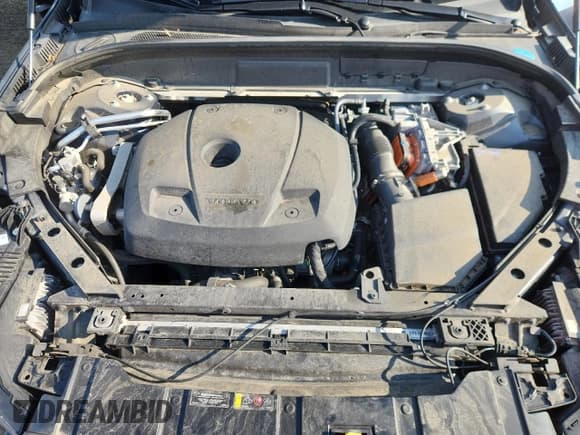 ✅ 2022 Volvo XC60 R-Design • VIN: YV4H60DM5N1050597 • Lot: 65517745. Listed on Copart with 58,638 mi. Free auction sales archive from the USA and detailed vehicle history report at DreamBid. Image 12.