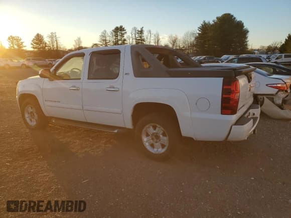 ✅ 2007 Chevrolet Avalanche 2LT • VIN: 3GNFK123X7G278693 • Lot: 92265885. Listed on Copart with Not provided. Free auction sales archive from the USA and detailed vehicle history report at DreamBid. Image 2.