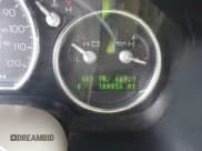 ✅ 2006 Lincoln Mark LT • VIN: 5LTPW165X6FJ01457 • Лот: 41880692. Опубликован ранее на IAAI с пробегом 180 056 миль. Бесплатный доступ к архиву аукционных продаж из США и подробный отчёт об истории автомобиля на DreamBid. Изображение 7.