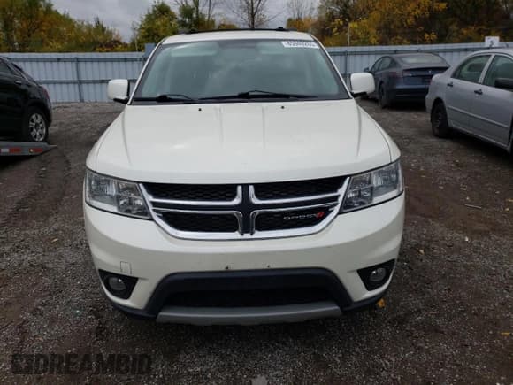 ✅ 2013 Dodge Journey SXT • VIN: 3C4PDCCG4DT637785 • Lot: 85949265. Wystawiony na Copart z przebiegiem 92 031 mil. Bezpłatny archiwum sprzedaży aukcyjnych z USA i szczegółowy raport historii pojazdu na DreamBid. Zdjęcie 5.