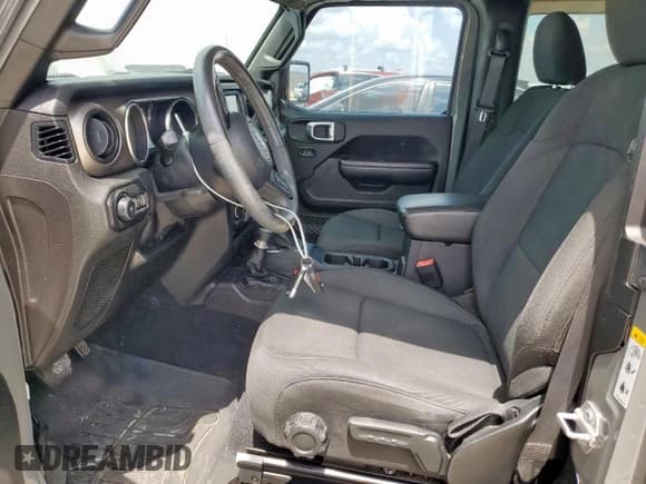 ✅ 2018 Jeep Wrangler Sport • VIN: 1C4GJXAG5JW303631 • Lot: 69999165. Listed on Copart with 106,170 mi. Free auction sales archive from the USA and detailed vehicle history report at DreamBid. Image 7.