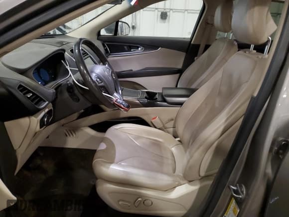 ✅ 2017 Lincoln MKX Reserve • VIN: 2LMPJ8LR9HBL52685 • Lot: 86793315. Listed on Copart with 208,828 mi. Free auction sales archive from the USA and detailed vehicle history report at DreamBid. Image 7.