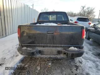 ✅ 1999 Chevrolet S-10 LS ZR2 • VIN: 1GCCT19W3X8176604 • Лот: 88247505. Опубликован ранее на Copart с пробегом Не указан. Бесплатный доступ к архиву аукционных продаж из США и подробный отчёт об истории автомобиля на DreamBid. Изображение 6.