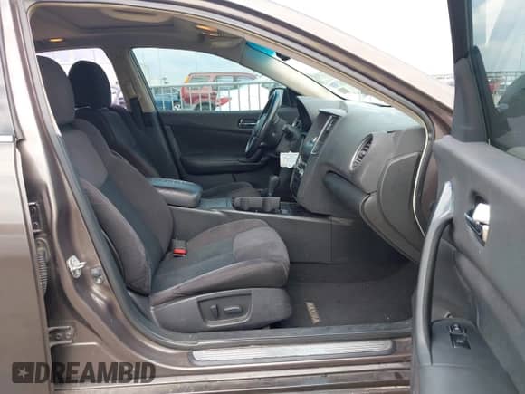 2012 Nissan Maxima S z VIN 1N4AA5AP3CC819247, wystawiony jako IAAI lot #42849206 z przebiegiem 197 994 mil mil oraz . Historia ofert i sprzedaży dostępna na DreamBid. Obrazek 5.