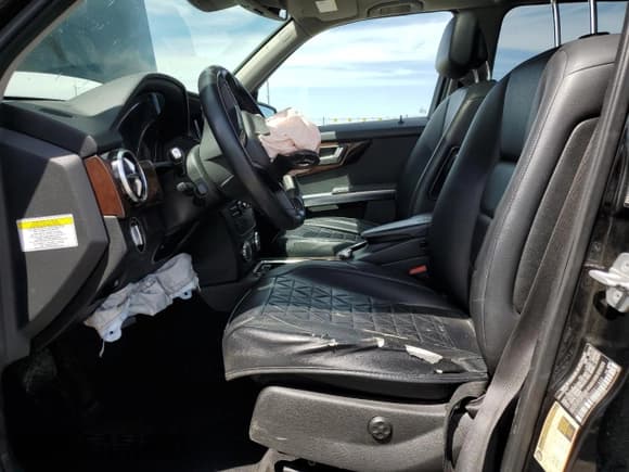 ✅ 2013 Mercedes-Benz GLK 350 • VIN: WDCGG5HB4DG011832 • Lot: 60546525. Wystawiony na Copart z przebiegiem 163 229 mil. Bezpłatny archiwum sprzedaży aukcyjnych z USA i szczegółowy raport historii pojazdu na DreamBid. Zdjęcie 7.