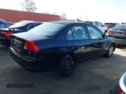 ✅ 2003 Honda Civic EX • VIN: 2HGES25813H607584 • Lot: 42666868. Wystawiony na IAAI z przebiegiem 126 693 mil. Bezpłatny archiwum sprzedaży aukcyjnych z USA i szczegółowy raport historii pojazdu na DreamBid. Zdjęcie 4.