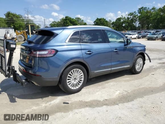 ✅ 2019 Lincoln Nautilus Standard • VIN: 2LMPJ6J95KBL35137 • Lot: 50643955. Listed on Copart with 68,699 mi. Free auction sales archive from the USA and detailed vehicle history report at DreamBid. Image 3.