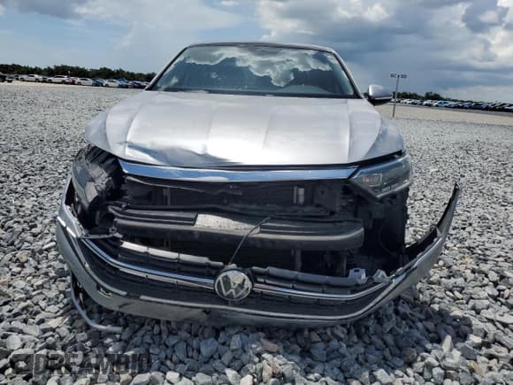 ✅ 2022 Volkswagen Jetta SEL • VIN: 3VWGM7BUXNM023041 • Лот: 67251175. Опубликован ранее на Copart с пробегом 55 064 миль. Бесплатный доступ к архиву аукционных продаж из США и подробный отчёт об истории автомобиля на DreamBid. Изображение 5.