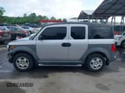 ✅ 2005 Honda Element LX • VIN: 5J6YH28315L012549 • Лот: 42185199. Опубликован ранее на IAAI с пробегом 110 418 миль. Бесплатный доступ к архиву аукционных продаж из США и подробный отчёт об истории автомобиля на DreamBid. Изображение 15.
