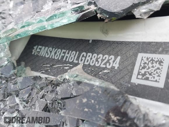 ✅ 2020 Ford Explorer Limited • VIN: 1FMSK8FH8LGB83234 • Lot: 42835941. Wystawiony na IAAI z przebiegiem 35 101 mil. Bezpłatny archiwum sprzedaży aukcyjnych z USA i szczegółowy raport historii pojazdu na DreamBid. Zdjęcie 9.