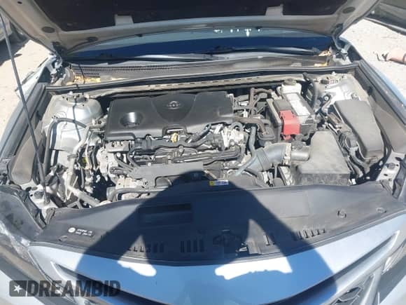 2022 Toyota Camry SE z VIN 4T1G11AK5NU018670, wystawiony jako IAAI lot #43344974 z przebiegiem 122 219 mil mil oraz . Historia ofert i sprzedaży dostępna na DreamBid. Obrazek 10.