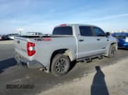 ✅ 2019 Toyota Tundra SR5 • VIN: 5TFDY5F13KX854563 • Lot: 90518715. Wystawiony na Copart z przebiegiem 67 985 mil. Bezpłatny archiwum sprzedaży aukcyjnych z USA i szczegółowy raport historii pojazdu na DreamBid. Zdjęcie 3.