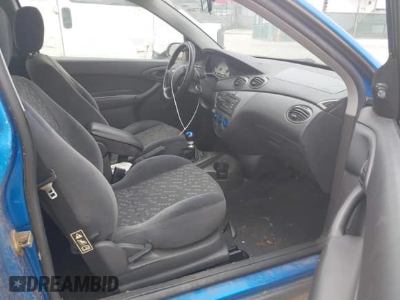 ✅ 2002 Ford Focus ZX3 • VIN: 3FAFP31312R236035 • Lot: 42927606. Listed on IAAI with 195,295 mi. Free auction sales archive from the USA and detailed vehicle history report at DreamBid. Image 5.
