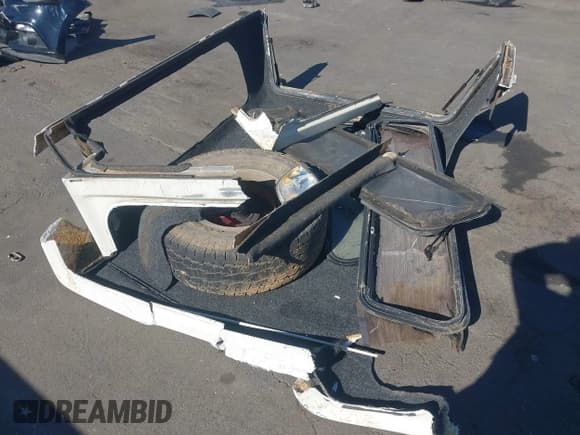 ✅ 1998 Toyota Tacoma • VIN: 4TAWN72N4WZ170083 • Lot: 43560891. Listed on IAAI with 380,244 mi. Free auction sales archive from the USA and detailed vehicle history report at DreamBid. Image 12.