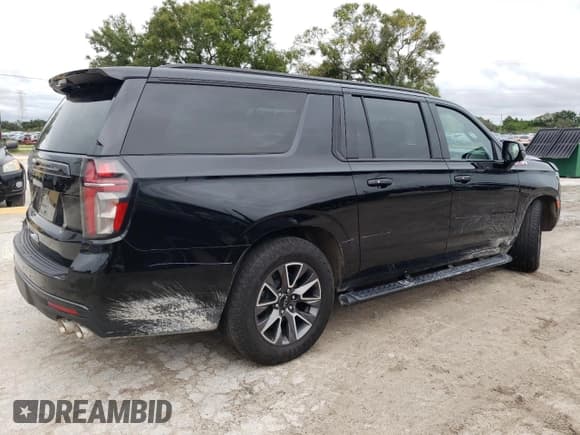 ✅ 2023 Chevrolet Suburban • VIN: 1GNSKDKL4PR398389 • Lot: 75102304. Listed on Copart with 25,032 mi. Free auction sales archive from the USA and detailed vehicle history report at DreamBid. Image 3.