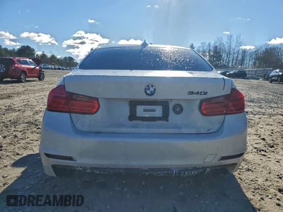 ✅ 2014 BMW 3 Series 328i xDrive • VIN: WBA3B5G54ENS09982 • Lot: 94052845. Listed on Copart with 204,437 mi. Free auction sales archive from the USA and detailed vehicle history report at DreamBid. Image 6.