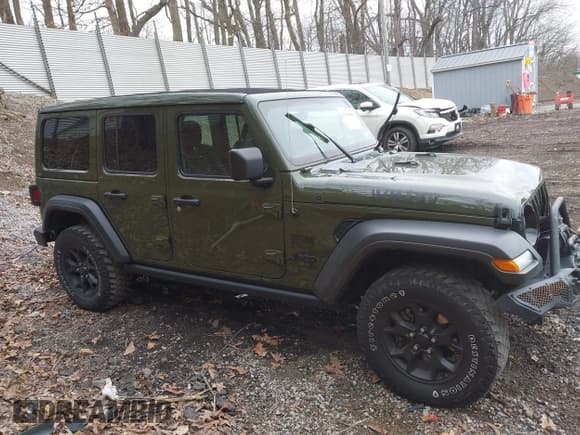 ✅ 2021 Jeep Wrangler Unlimited Willys • VIN: 1C4HJXDNXMW579595 • Lot: 41930989. Wystawiony na IAAI z przebiegiem 32 148 mil. Bezpłatny archiwum sprzedaży aukcyjnych z USA i szczegółowy raport historii pojazdu na DreamBid. Zdjęcie 14.