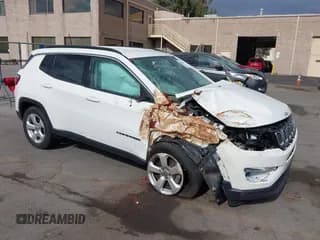 ✅ 2018 Jeep Compass Latitude • VIN: 3C4NJCBB7JT469190 • Lot: 43296152. Wystawiony na IAAI z przebiegiem 44 763 mil. Bezpłatny archiwum sprzedaży aukcyjnych z USA i szczegółowy raport historii pojazdu na DreamBid. Zdjęcie 1.