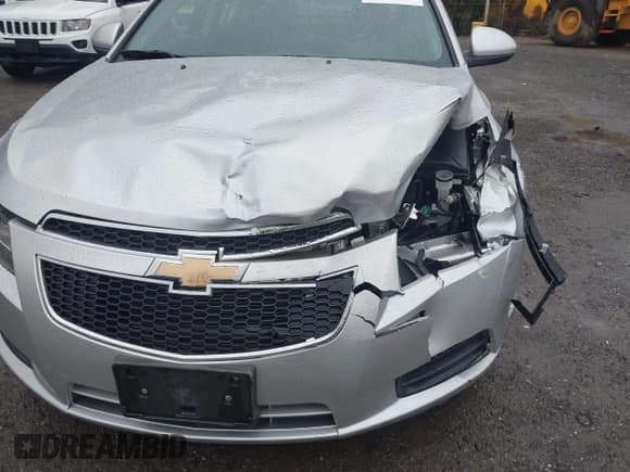 ✅ 2014 Chevrolet Cruze 1LT • VIN: 1G1PC5SB2E7463296 • Лот: 43561666. Опубликован ранее на IAAI с пробегом 85 432 миль. Бесплатный доступ к архиву аукционных продаж из США и подробный отчёт об истории автомобиля на DreamBid. Изображение 6.