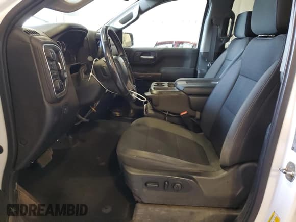 ✅ 2019 Chevrolet Silverado 1500 LT • VIN: 1GCRYDEKXKZ283491 • Lot: 67331524. Wystawiony na Copart z przebiegiem 132 067 mil. Bezpłatny archiwum sprzedaży aukcyjnych z USA i szczegółowy raport historii pojazdu na DreamBid. Zdjęcie 7.