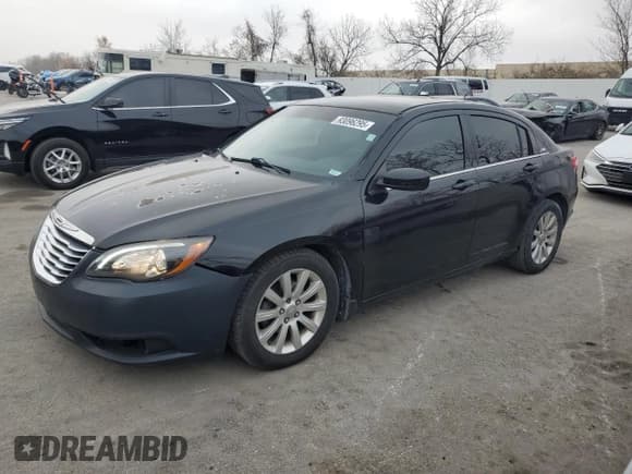 ✅ 2013 Chrysler 200 Touring • VIN: 1C3CCBBB2DN513150 • Lot: 93096295. Listed on Copart with 144,836 mi. Free auction sales archive from the USA and detailed vehicle history report at DreamBid. Image 1.