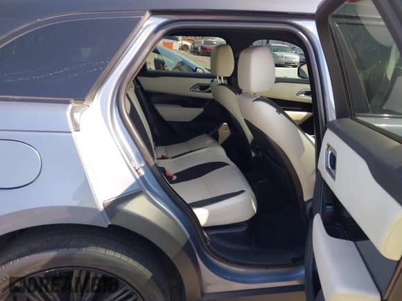 ✅ 2020 Land Rover Range Rover Velar R-Dynamic S • VIN: SALYK2EX1LA238705 • Lot: 42904375. Wystawiony na IAAI z przebiegiem 70 002 mil. Bezpłatny archiwum sprzedaży aukcyjnych z USA i szczegółowy raport historii pojazdu na DreamBid. Zdjęcie 8.