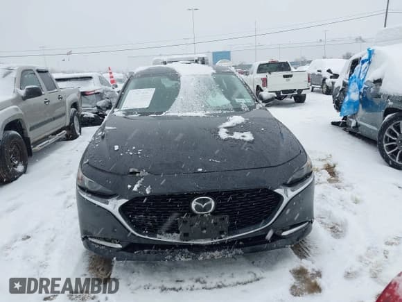 ✅ 2021 Mazda 3 2.5 Turbo • VIN: JM1BPBAY6M1315938 • Lot: 43656421. Wystawiony na IAAI z przebiegiem 36 080 mil. Bezpłatny archiwum sprzedaży aukcyjnych z USA i szczegółowy raport historii pojazdu na DreamBid. Zdjęcie 13.