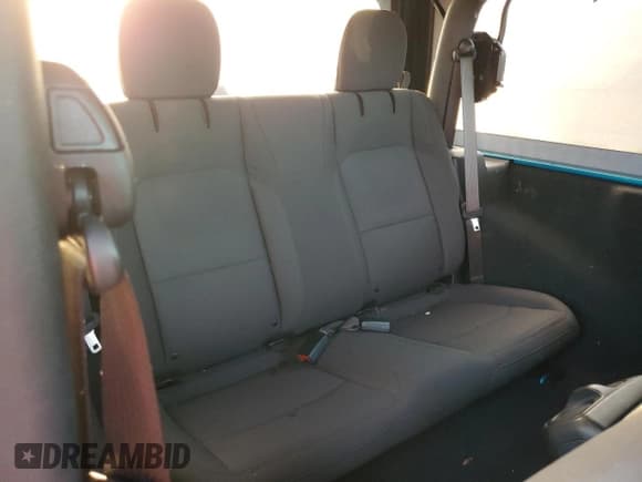 ✅ 2020 Jeep Wrangler Willys • VIN: 1C4GJXAN0LW196571 • Lot: 73794314. Wystawiony na Copart z przebiegiem Nie podano. Bezpłatny archiwum sprzedaży aukcyjnych z USA i szczegółowy raport historii pojazdu na DreamBid. Zdjęcie 10.