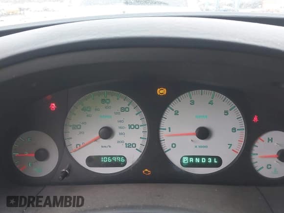 ✅ 2003 Dodge Caravan Sport • VIN: 2D4GP44333R251498 • Lot: 43648414. Wystawiony na IAAI z przebiegiem 106 996 mil. Bezpłatny archiwum sprzedaży aukcyjnych z USA i szczegółowy raport historii pojazdu na DreamBid. Zdjęcie 7.