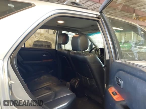 ✅ 2001 Lexus RX 300 • VIN: JTJHF10U110222670 • Lot: 42500551. Wystawiony na IAAI z przebiegiem 290 916 mil. Bezpłatny archiwum sprzedaży aukcyjnych z USA i szczegółowy raport historii pojazdu na DreamBid. Zdjęcie 8.