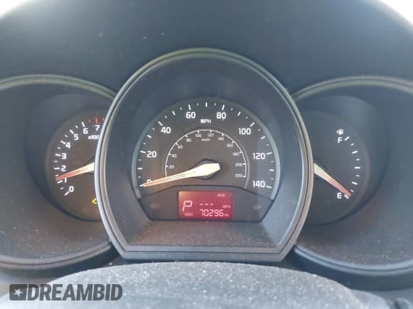 ✅ 2013 Kia Rio LX • VIN: KNADM4A30D6272845 • Lot: 43531221. Wystawiony na IAAI z przebiegiem 70 296 mil. Bezpłatny archiwum sprzedaży aukcyjnych z USA i szczegółowy raport historii pojazdu na DreamBid. Zdjęcie 7.