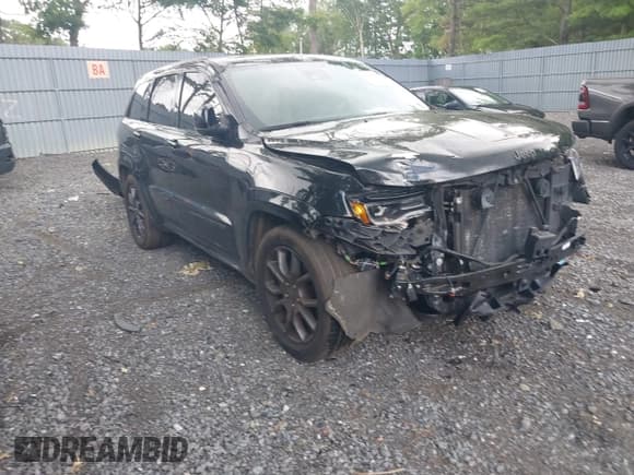 ✅ 2020 Jeep Grand Cherokee Overland • VIN: 1C4RJFCGXLC177237 • Lot: 42626486. Listed on IAAI with 39,629 mi. Free auction sales archive from the USA and detailed vehicle history report at DreamBid. Image 1.