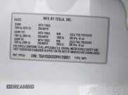 ✅ 2023 Tesla Model Y Long Range • VIN: 7SAYGDEE0PA129801 • Lot: 43740194. Wystawiony na IAAI z przebiegiem 40 066 mil. Bezpłatny archiwum sprzedaży aukcyjnych z USA i szczegółowy raport historii pojazdu na DreamBid. Zdjęcie 9.