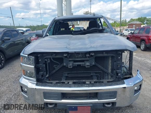 ✅ 2015 Chevrolet Silverado 2500HD LT • VIN: 1GC1CVE85FF587440 • Lot: 42545643. Listed on IAAI with Not provided. Free auction sales archive from the USA and detailed vehicle history report at DreamBid. Image 13.