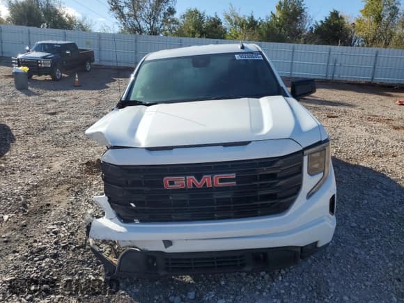 ✅ 2025 GMC Sierra 1500 Elevation • VIN: 1GTRUJEK5SZ132312 • Лот: 90280645. Опубликован ранее на Copart с пробегом 9 947 миль. Бесплатный доступ к архиву аукционных продаж из США и подробный отчёт об истории автомобиля на DreamBid. Изображение 5.