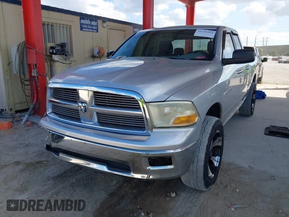 ✅ 2009 Dodge 1500 SLT • VIN: 1D3HV18T89S810106 • Lot: 41535924. Wystawiony na IAAI z przebiegiem 139 167 mil. Bezpłatny archiwum sprzedaży aukcyjnych z USA i szczegółowy raport historii pojazdu na DreamBid. Zdjęcie 17.