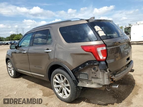 ✅ 2016 Ford Explorer Limited • VIN: 1FM5K8F89GGA10406 • Lot: 68277505. Wystawiony na Copart z przebiegiem 101 265 mil. Bezpłatny archiwum sprzedaży aukcyjnych z USA i szczegółowy raport historii pojazdu na DreamBid. Zdjęcie 2.