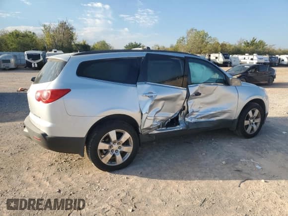 ✅ 2012 Chevrolet Traverse 1LT • VIN: 1GNKRGED3CJ399382 • Лот: 71066525. Опубликован ранее на Copart с пробегом 130 239 миль. Бесплатный доступ к архиву аукционных продаж из США и подробный отчёт об истории автомобиля на DreamBid. Изображение 3.