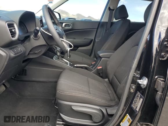 ✅ 2024 Hyundai Venue SEL • VIN: KMHRC8A38RU322506 • Lot: 49465845. Listed on Copart with 11,686 mi. Free auction sales archive from the USA and detailed vehicle history report at DreamBid. Image 7.