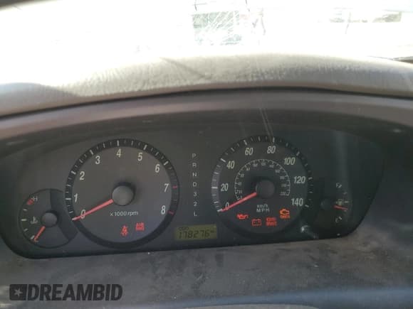 ✅ 2004 Hyundai Elantra GLS • VIN: KMHDN46D64U905356 • Lot: 50749165. Wystawiony na Copart z przebiegiem 178 276 mil. Bezpłatny archiwum sprzedaży aukcyjnych z USA i szczegółowy raport historii pojazdu na DreamBid. Zdjęcie 9.