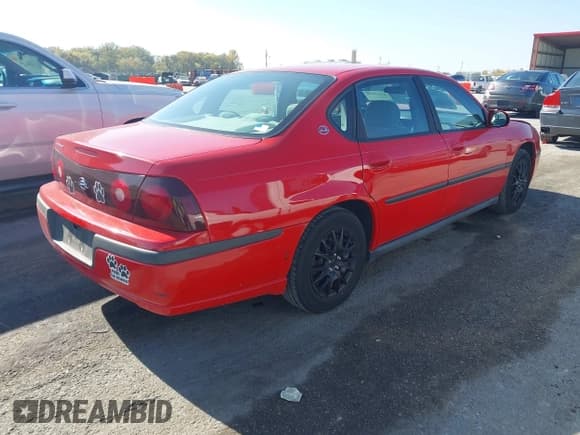 ✅ 2003 Chevrolet Impala • VIN: 2G1WF52E339377911 • Лот: 43623048. Опубликован ранее на IAAI с пробегом 130 656 миль. Бесплатный доступ к архиву аукционных продаж из США и подробный отчёт об истории автомобиля на DreamBid. Изображение 4.