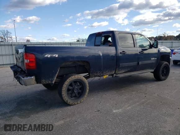 2008 Chevrolet Silverado 3500HD SRW LTZ с VIN 1GCHK33698F172292, выставлен на аукционе Copart как лот 82207084 с пробегом 355 018 миль миль и Списание • Salvage title. История ставок и продаж доступна на DreamBid. Изображение 3.